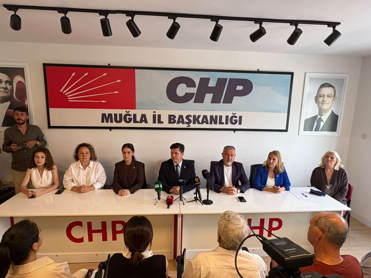 CHP Muğla Milletvekillerinden Nail Kızıl'a Destek: "Seçilmiş Yöneticilerimizin Arkasında Dimdik Duruyoruz" 1